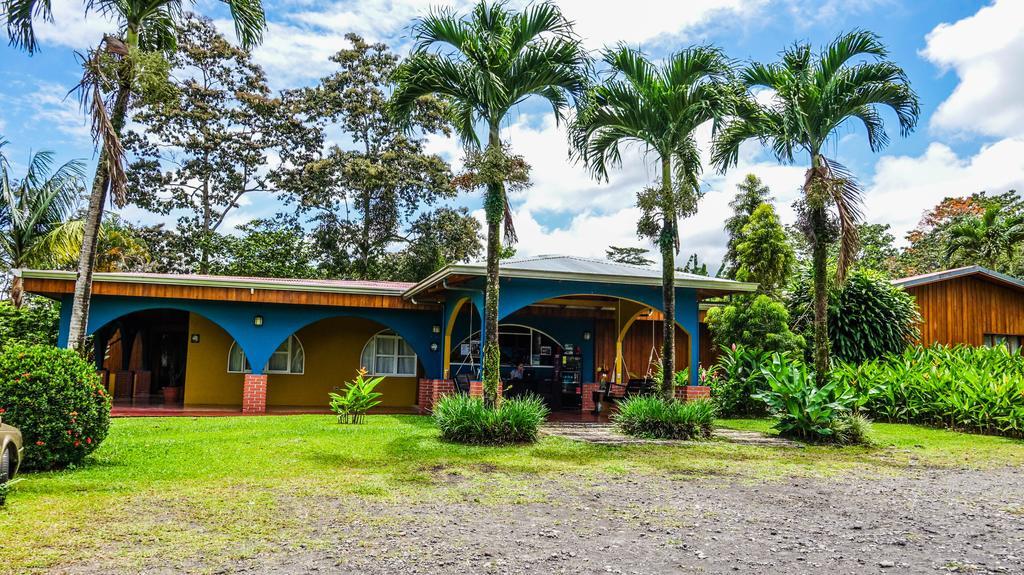Hotel Tangara Arenal B&B La Fortuna Exterior photo