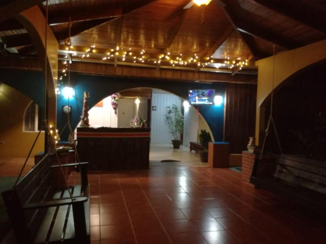 Hotel Tangara Arenal B&B La Fortuna Exterior photo